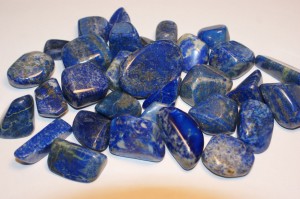 lapis lazuli (medium, tumbled)