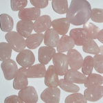 rose quartz (medium, tumbled)